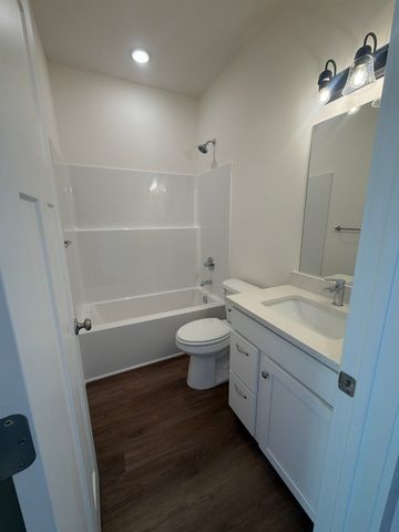 1145 Trek Cir, Goddard, KS 67052