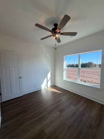 1145 Trek Cir, Goddard, KS 67052