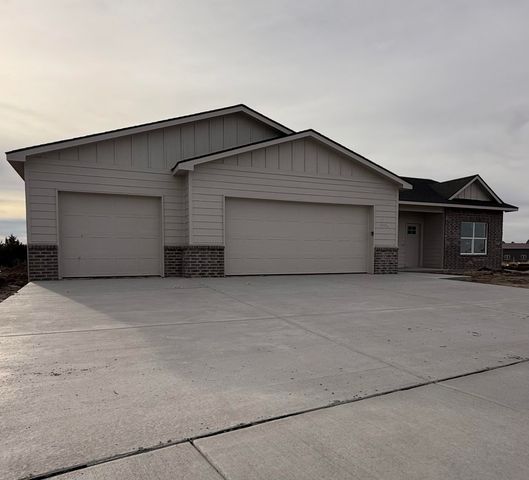 1145 Trek Cir, Goddard, KS 67052