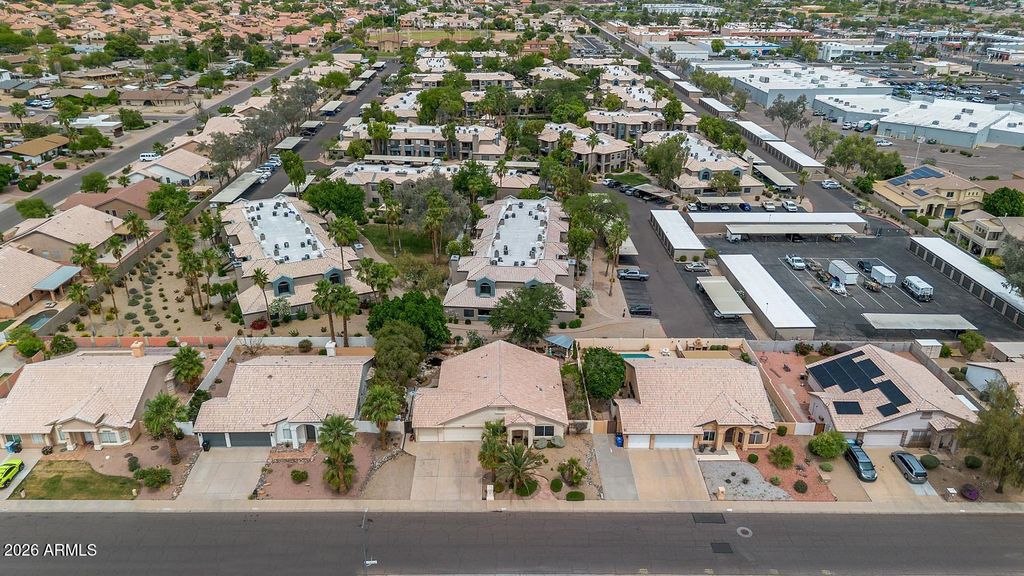 Image 7 of property listing at 3028 E EMILE ZOLA Avenue, Phoenix, AZ 85032