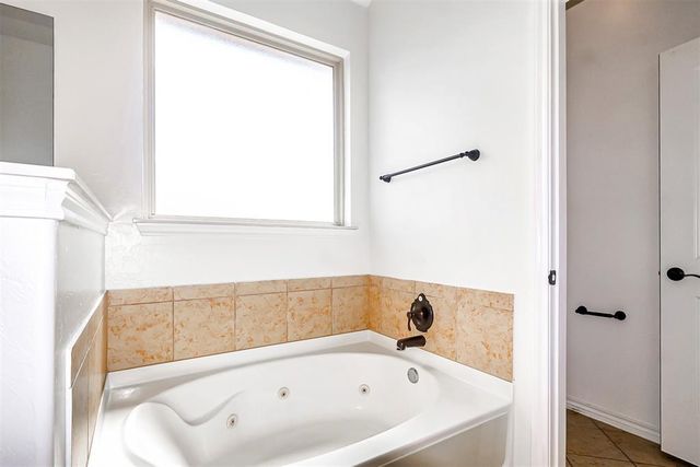 20300 Tranquil Pasture Lane, Edmond, OK 73012