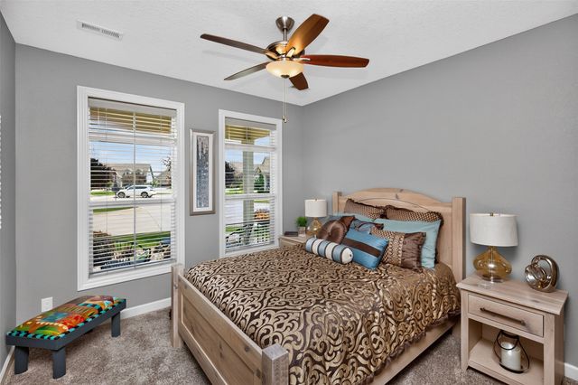 3602 NW Linwood Lane, Ankeny, IA 50023