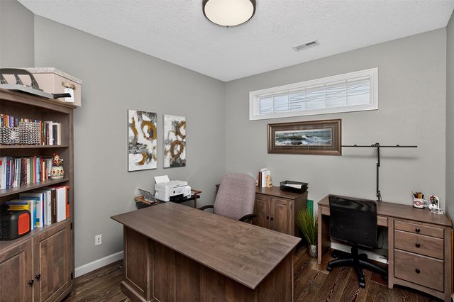 3602 NW Linwood Lane, Ankeny, IA 50023
