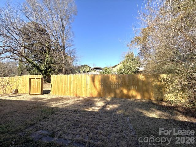 4428 Brooktree Drive, Charlotte, NC 28208