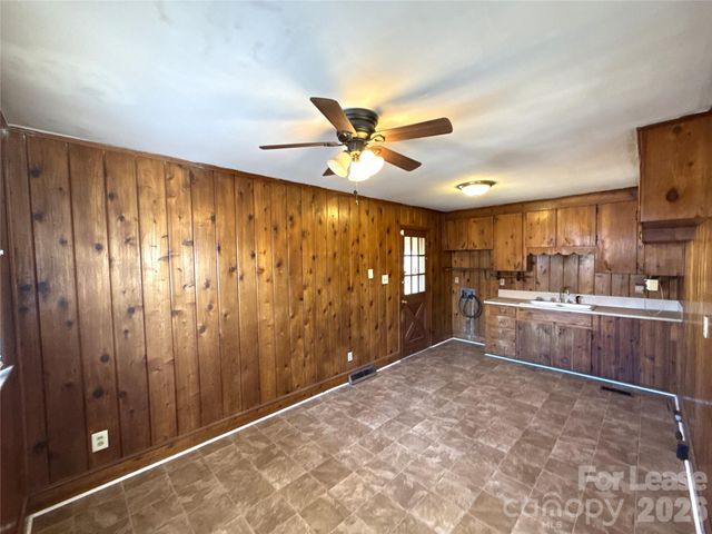 4428 Brooktree Drive, Charlotte, NC 28208