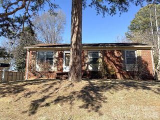 4428 Brooktree Drive, Charlotte, NC 28208