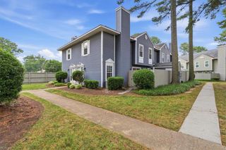411 Chatterton DR, Virginia Beach, VA 23454