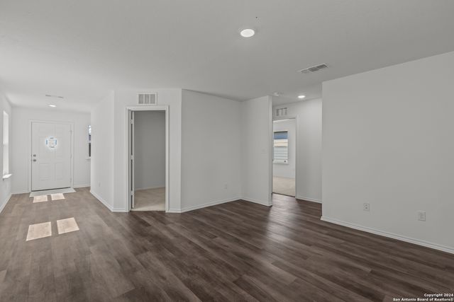 4060 Lily Glade Lane, Seguin, TX 78155