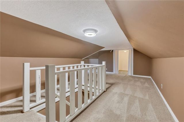 11602 E 37TH Street S, Independence, MO 64052