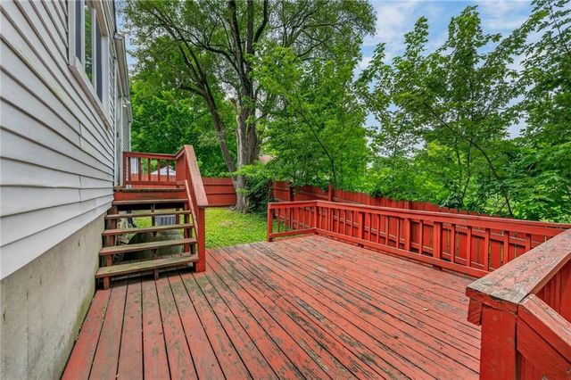 11602 E 37TH Street S, Independence, MO 64052