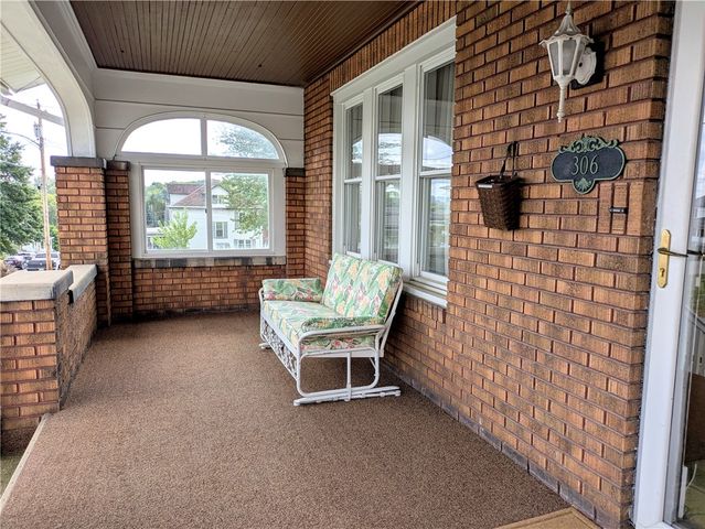 306 S Grant St, Scottdale, PA 15683