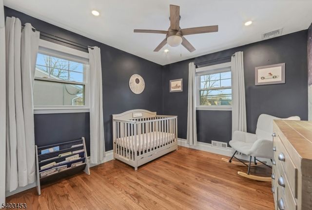 30 Morlot Ave, Fair Lawn Boro, NJ 07410