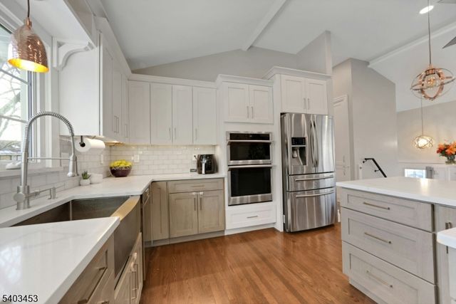 30 Morlot Ave, Fair Lawn Boro, NJ 07410