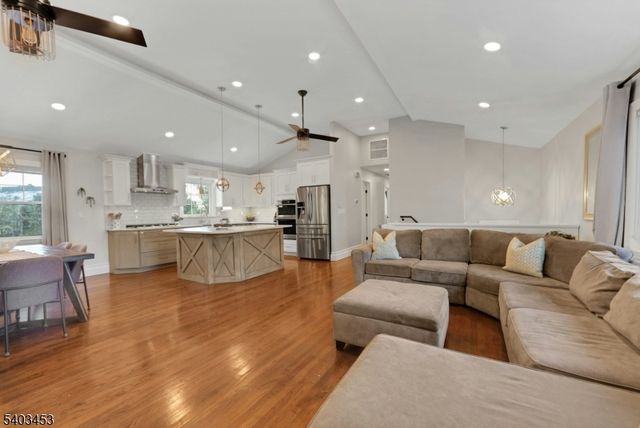 30 Morlot Ave, Fair Lawn Boro, NJ 07410