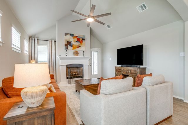 4721 Sassafras Drive, Fort Worth, TX 76036