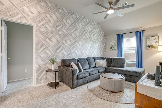 4721 Sassafras Drive, Fort Worth, TX 76036