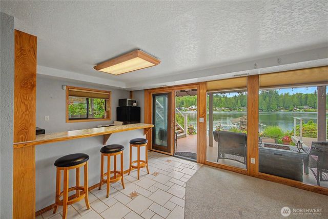 2410 S Lake Roesiger Road, Snohomish, WA 98290