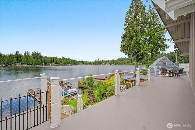 2410 S Lake Roesiger Road, Snohomish, WA 98290