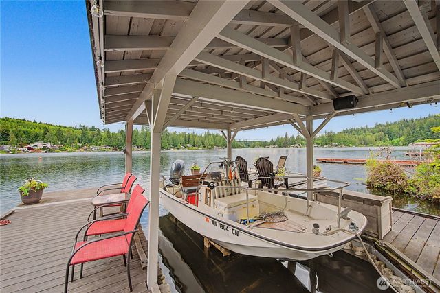 2410 S Lake Roesiger Road, Snohomish, WA 98290