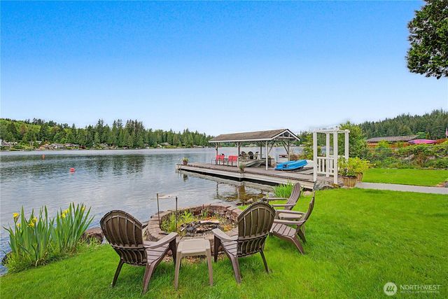 2410 S Lake Roesiger Road, Snohomish, WA 98290