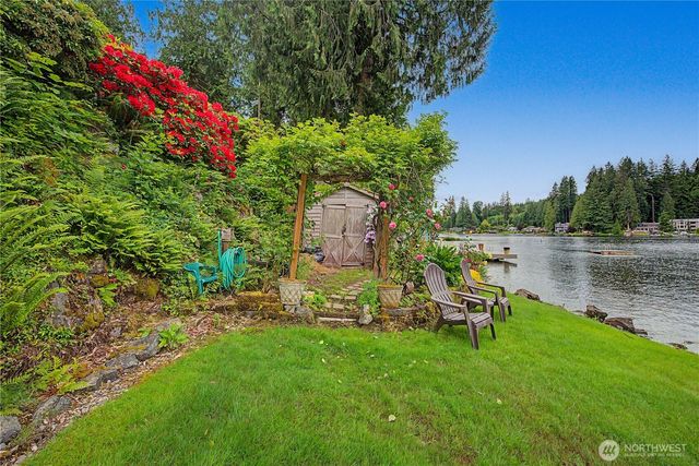 2410 S Lake Roesiger Road, Snohomish, WA 98290