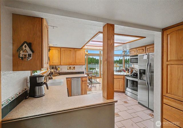 2410 S Lake Roesiger Road, Snohomish, WA 98290