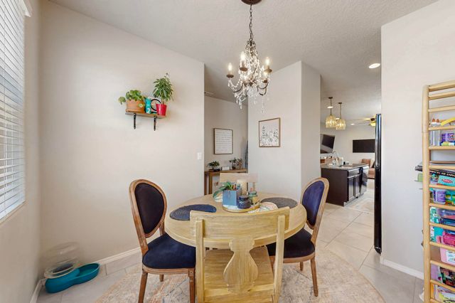 1805 Valle Vista Road NW, Los Lunas, NM 87031