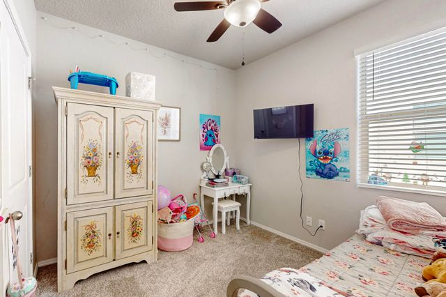 1805 Valle Vista Road NW, Los Lunas, NM 87031