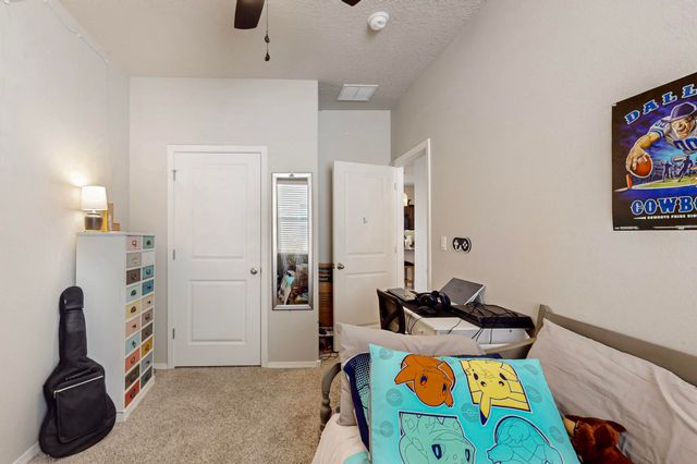 1805 Valle Vista Road NW, Los Lunas, NM 87031