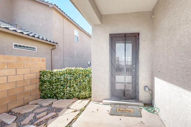 1805 Valle Vista Road NW, Los Lunas, NM 87031