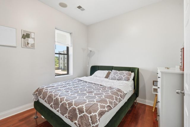 1517 E Marquette Road 2e, Chicago, IL 60637