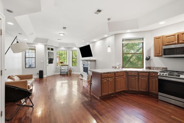 1517 E Marquette Road 2e, Chicago, IL 60637
