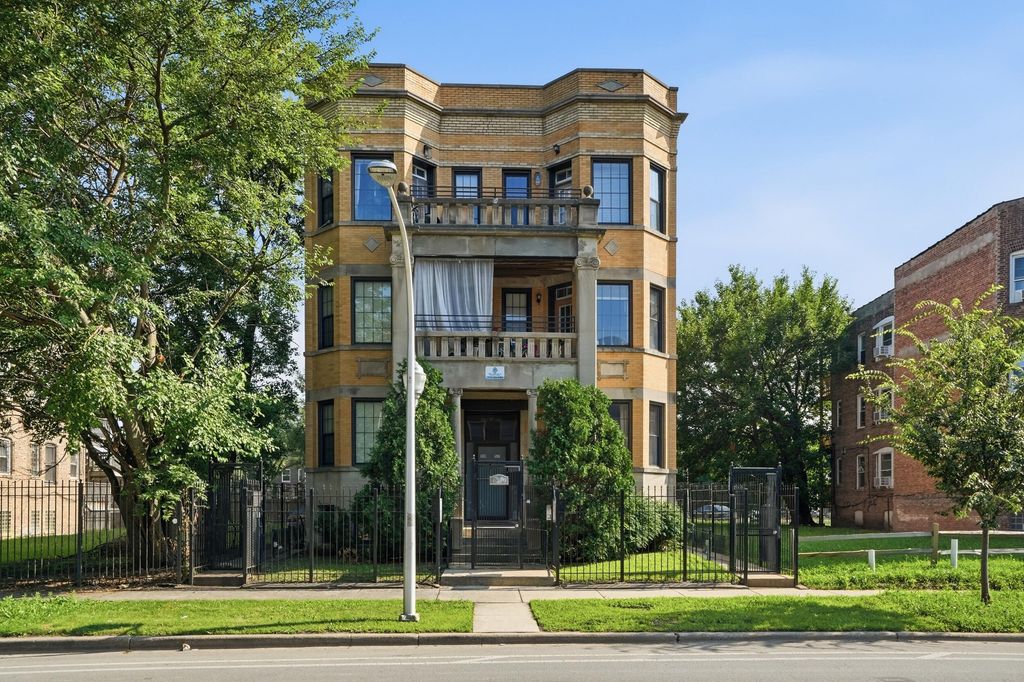 1517 E Marquette Road 2e, Chicago, IL 60637