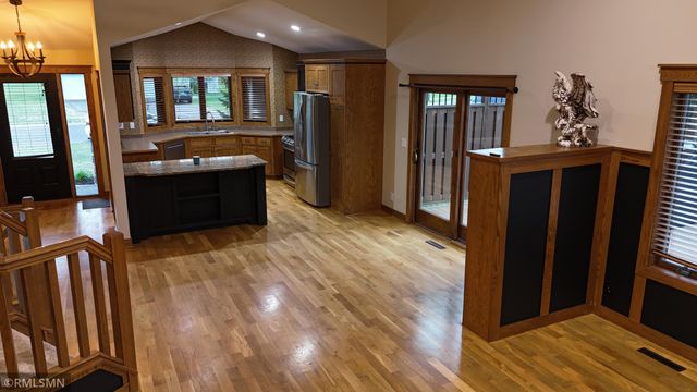 38270 Everett Avenue, North Branch, MN 55056