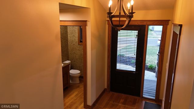 38270 Everett Avenue, North Branch, MN 55056