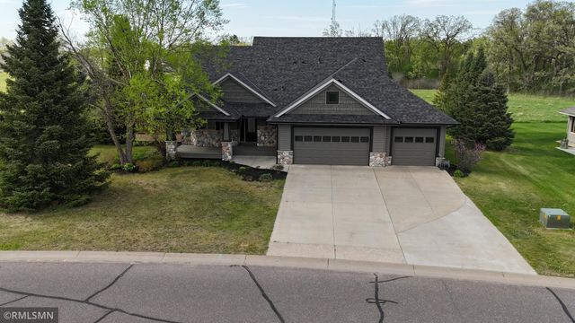 38270 Everett Avenue, North Branch, MN 55056