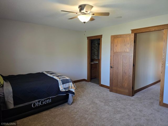 38270 Everett Avenue, North Branch, MN 55056