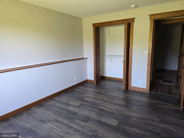 38270 Everett Avenue, North Branch, MN 55056