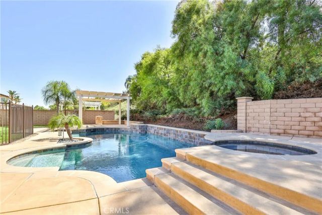 1636 Camino Largo Street, Corona, CA 92881
