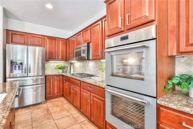 1636 Camino Largo Street, Corona, CA 92881