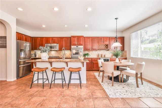 1636 Camino Largo Street, Corona, CA 92881