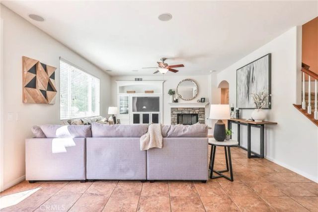 1636 Camino Largo Street, Corona, CA 92881