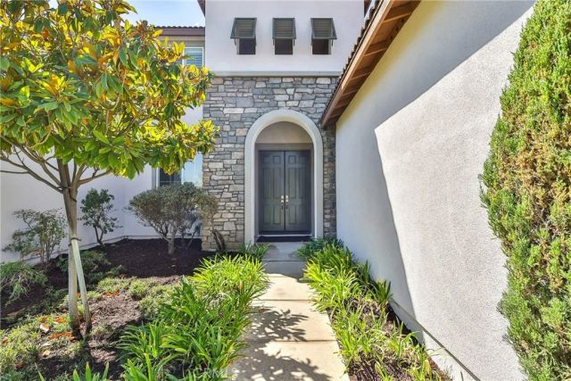 1636 Camino Largo Street, Corona, CA 92881