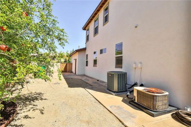 1636 Camino Largo Street, Corona, CA 92881
