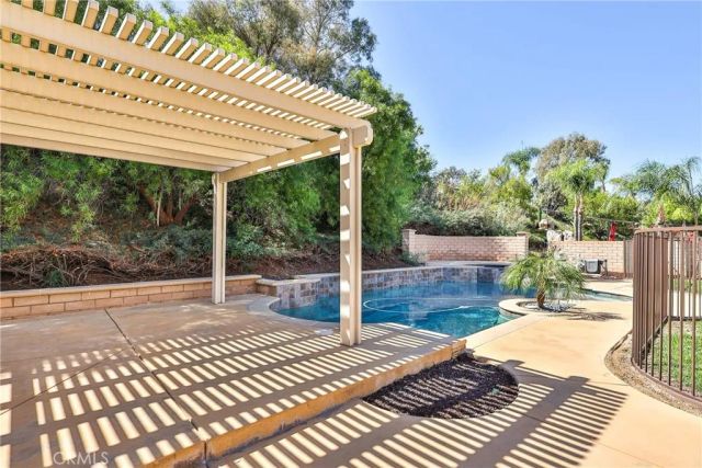 1636 Camino Largo Street, Corona, CA 92881