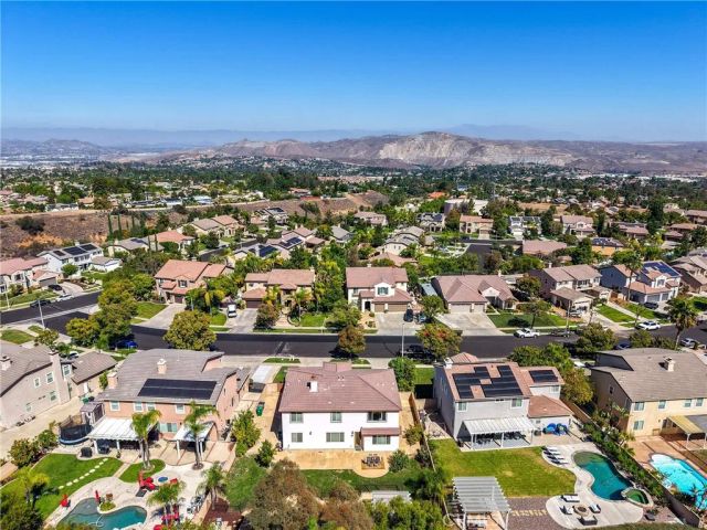 1636 Camino Largo Street, Corona, CA 92881