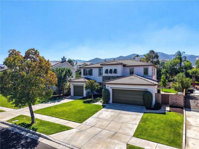 1636 Camino Largo Street, Corona, CA 92881