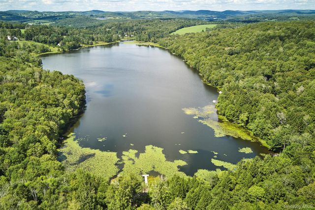 53 Land and Lakes Trail, Kenoza Lake, NY 12750