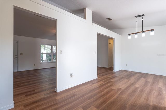 17379 SW 27TH COURT ROAD, Ocala, FL 34473