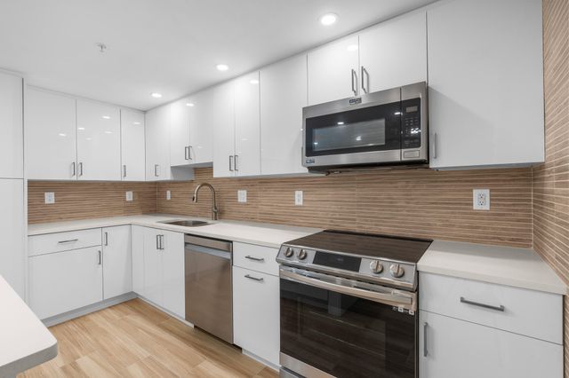 3200 NE 36th Street 619, Fort Lauderdale, FL 33308